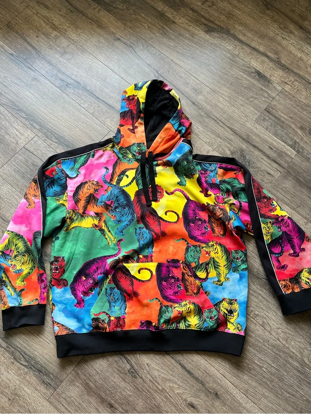 Valentino hoodie - Picture 1 of 7